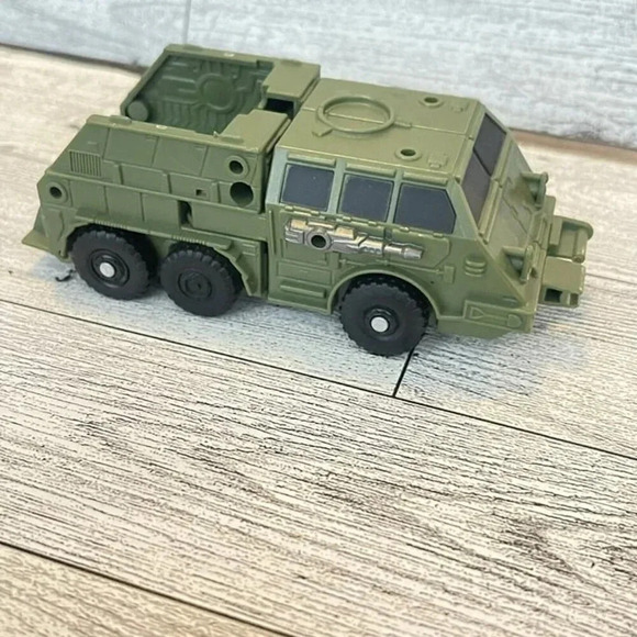 TRANSFORMERS 2011 MOBILE BATTLE BUNKER Incomplete Replacement Parts Only - Picture 2 of 8